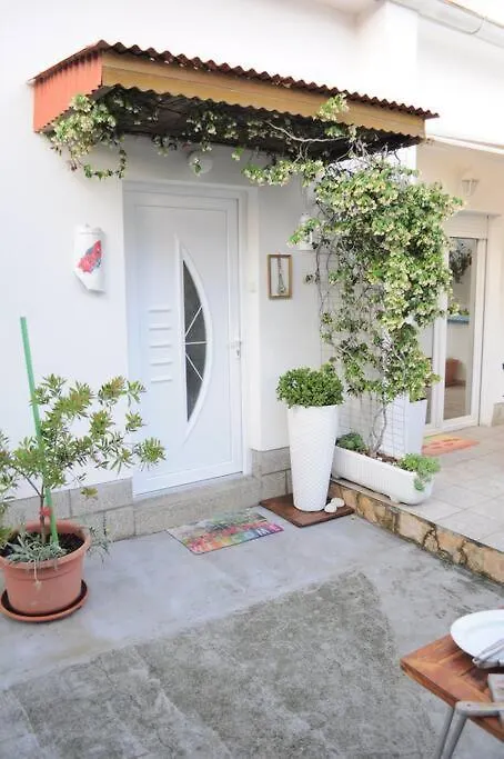 Holiday home Little House Kucica Villa Banjol